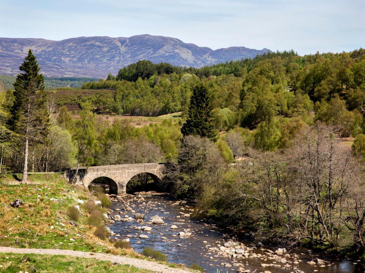 Glentruim Homestay B&B And Glamping Pods Newtonmore Bagian luar foto