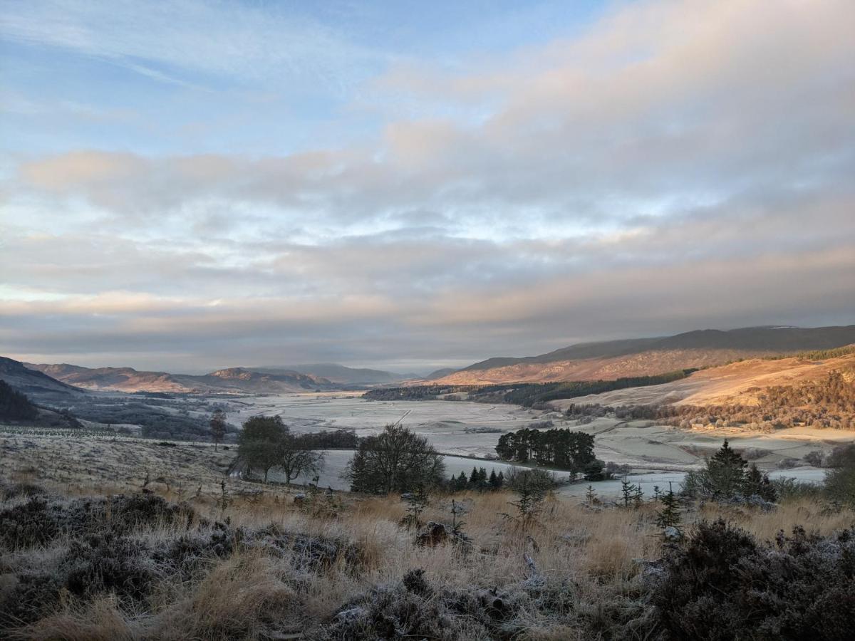 Glentruim Homestay B&B And Glamping Pods Newtonmore Bagian luar foto