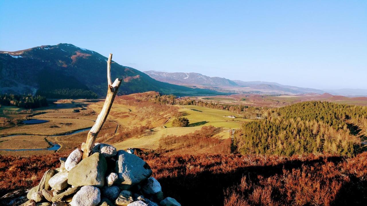 Glentruim Homestay B&B And Glamping Pods Newtonmore Bagian luar foto